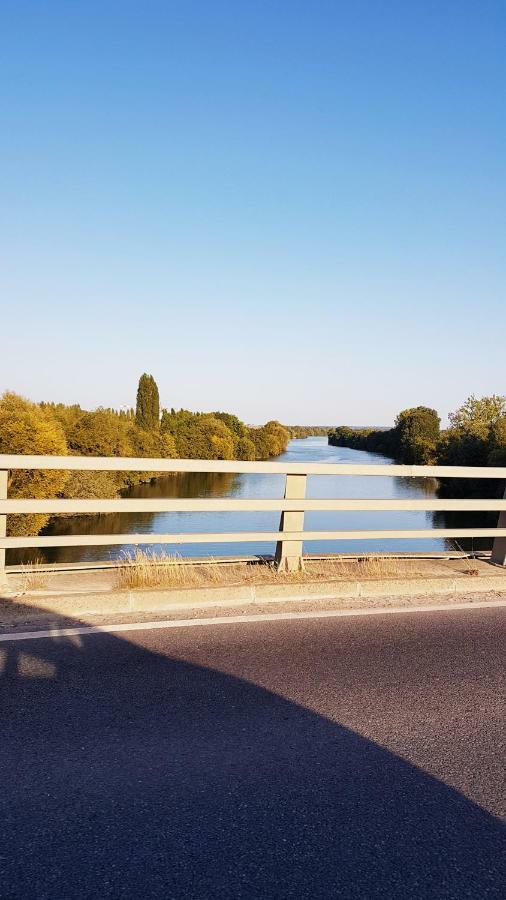 Sw Cosy Apart - Chambly Persan Roissy Δωμάτιο φωτογραφία